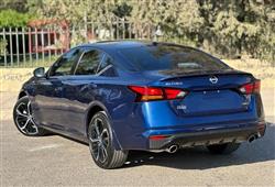 نيسان ألتيما